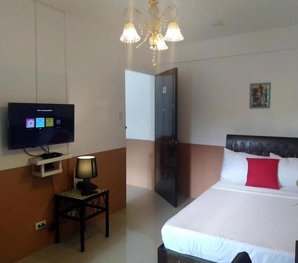 Jil'S Apartelle Tagaytay City ภายนอก รูปภาพ