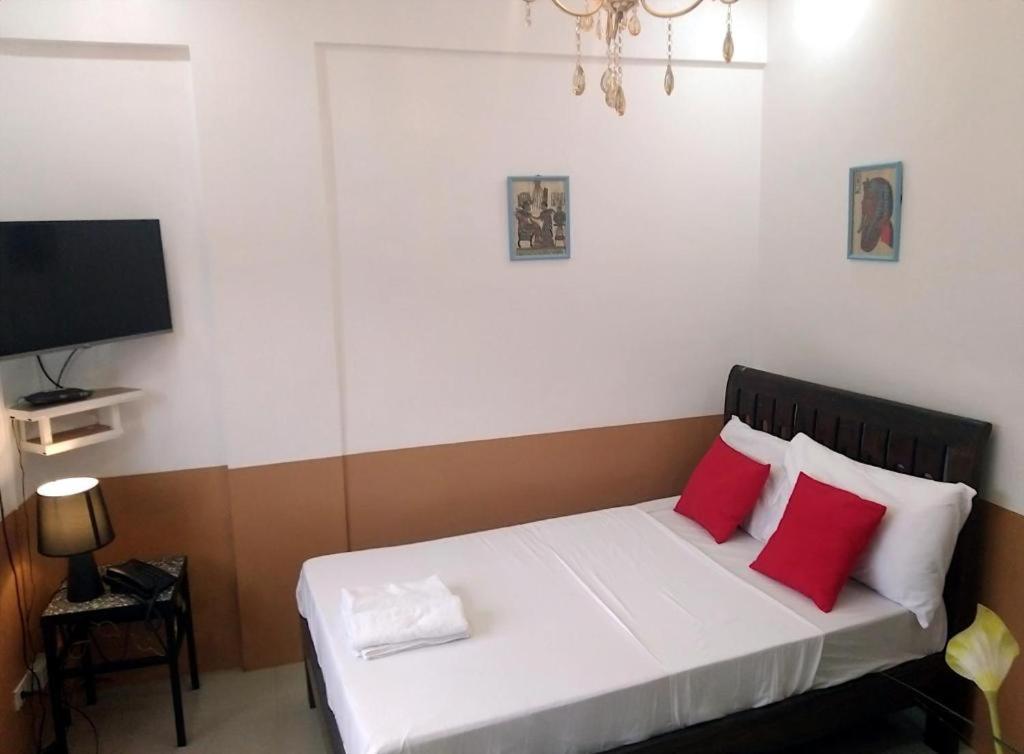 Jil'S Apartelle Tagaytay City ภายนอก รูปภาพ